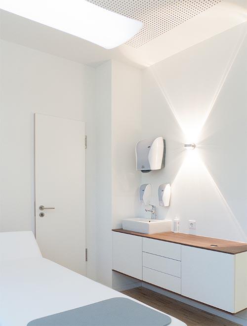 Behandlungszimmer Orthopädie